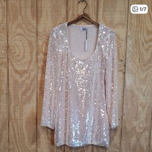 Rumored NWT Mackie Peach Champagne Glinda Sequin Scoop Neck Mini Dress Size S
